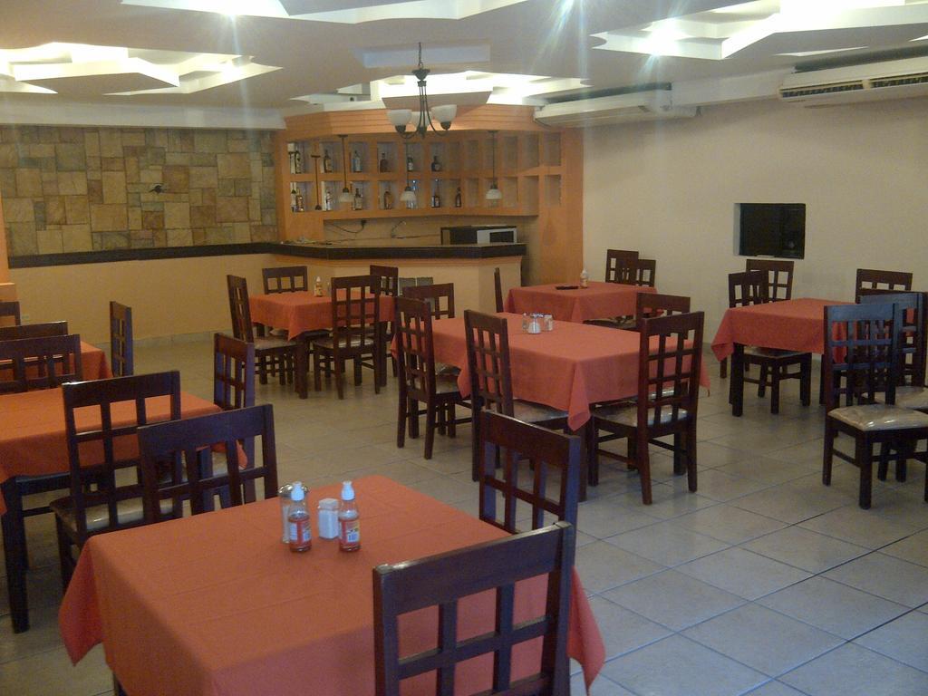 Hotel Cibeles La Ceiba Eksteriør bilde
