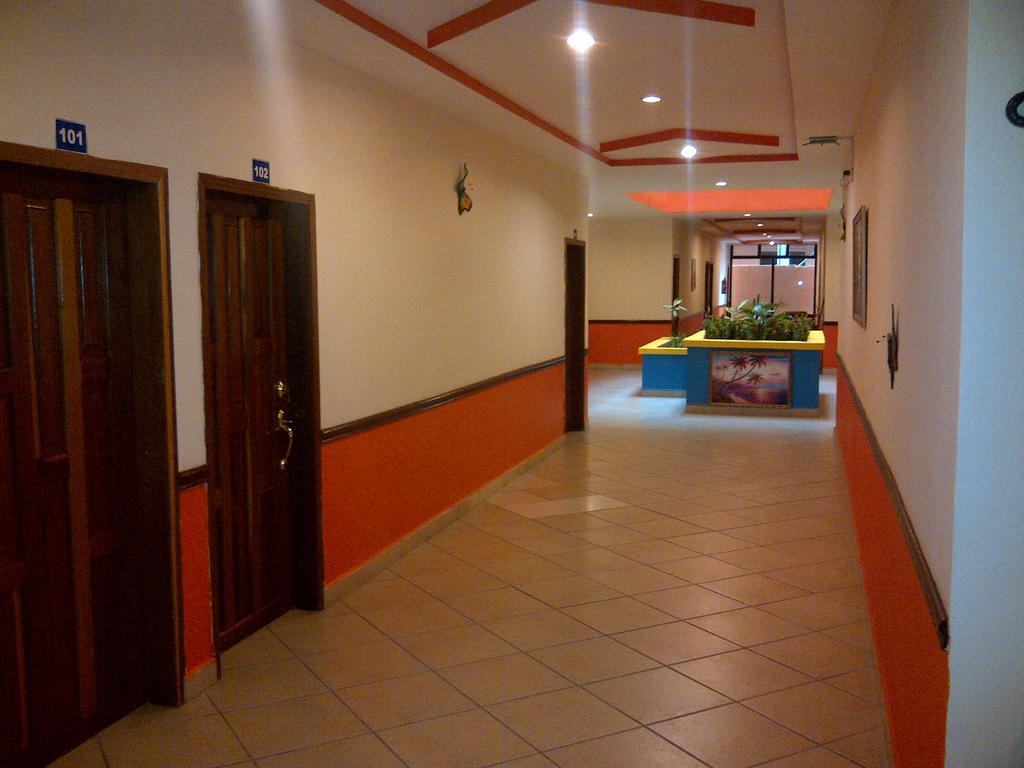 Hotel Cibeles La Ceiba Eksteriør bilde