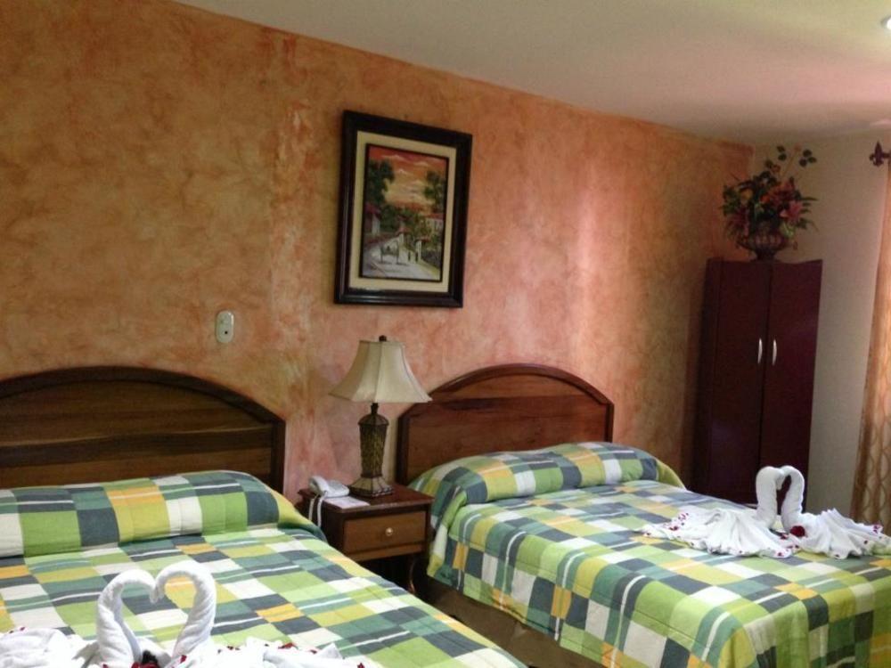 Hotel Cibeles La Ceiba Eksteriør bilde
